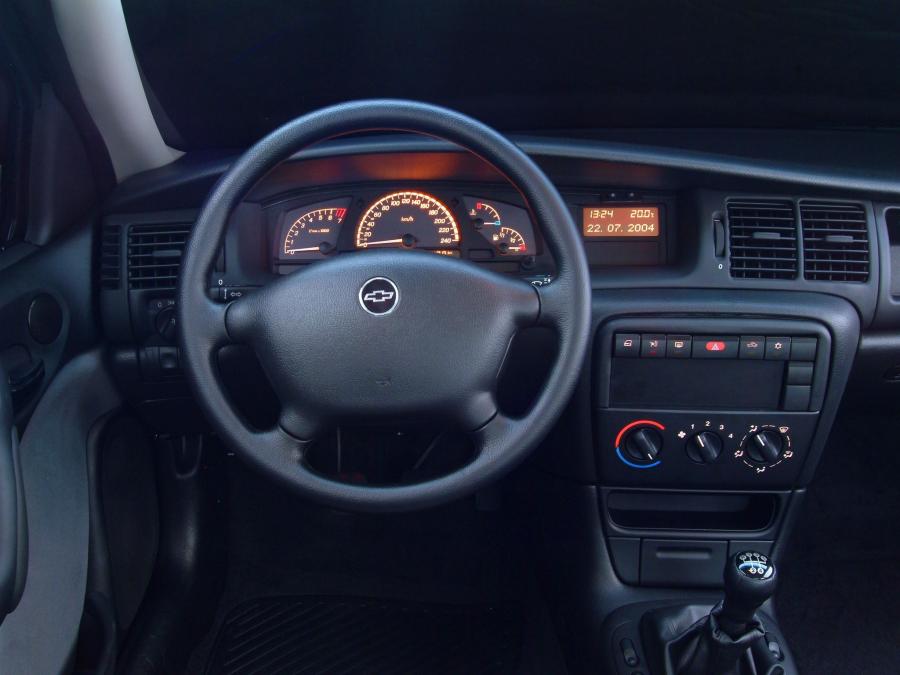  Chevrolet Vectra 2000 года  (фото 3 из 5)
